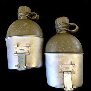 VINTAGE - 1965 Military Water Canteens set of 2